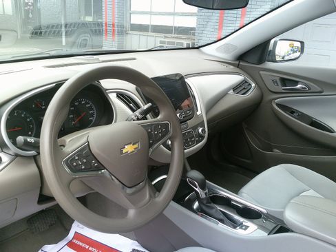 Used 2023 Chevrolet Malibu LT FWD image 20