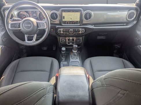 Used 2023 Jeep Wrangler Unlimited Sahara AWD/4WD image 15