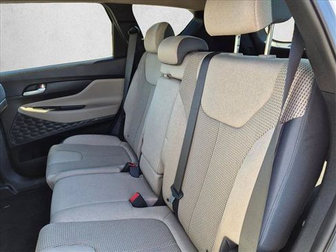 Used 2019 Hyundai Santa Fe SEL FWD image 17