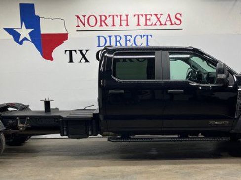 Used 2024 Ford F550 4x4 Crew Cab Super Duty image 4