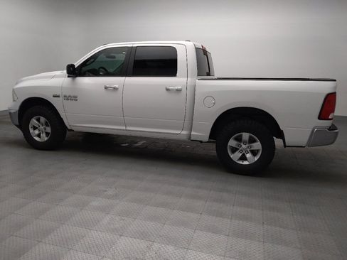Used 2017 RAM 1500 Classic SLT AWD/4WD image 3