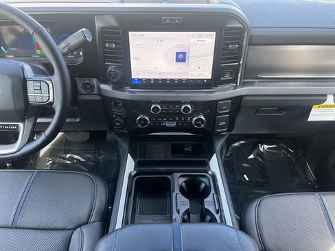 New 2026 Ford F250 Platinum w/ FX4 Off-Road Package AWD/4WD image 17