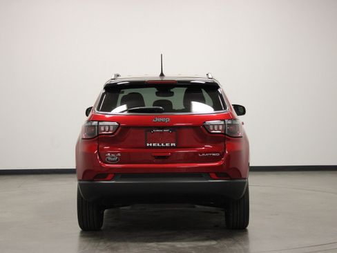 Used 2025 Jeep Compass Limited AWD/4WD image 7