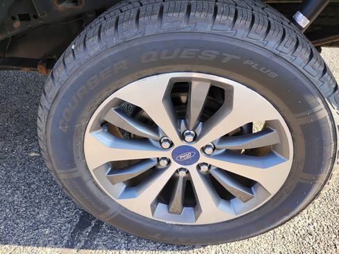 Used 2019 Ford F150 XL w/ Equipment Group 101A Mid AWD/4WD image 23