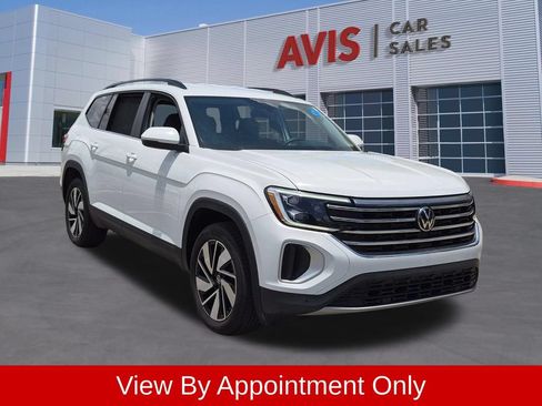 Used 2025 Volkswagen Atlas SE FWD image 3