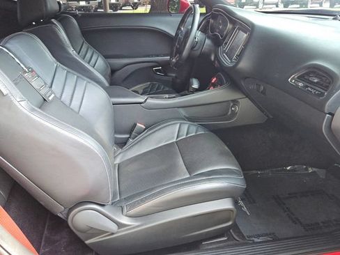 Used 2015 Dodge Challenger SRT Hellcat RWD image 14