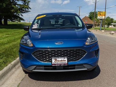 Used 2022 Ford Escape SE AWD/4WD image 2