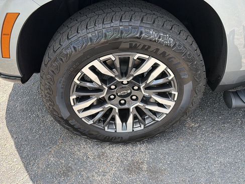 New 2026 Chevrolet Tahoe Z71 AWD/4WD image 39