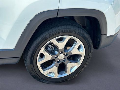 Used 2020 Jeep Compass Limited AWD/4WD image 9