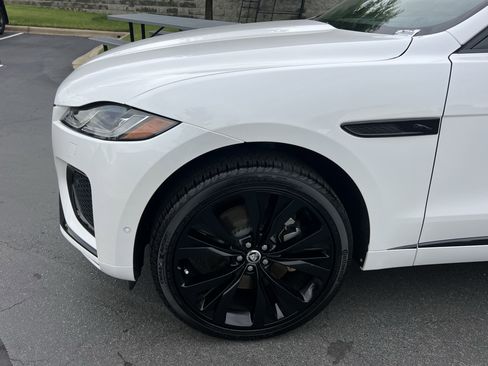 Certified 2026 Jaguar F-PACE R-Dynamic S AWD/4WD image 13
