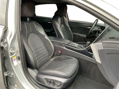 Used 2019 Toyota Avalon Touring image 27