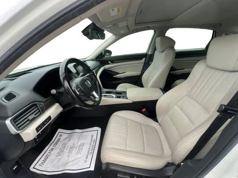 Used 2021 Honda Accord Touring image 10
