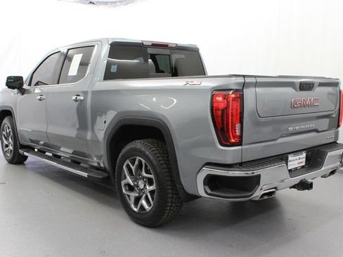 Used 2023 GMC Sierra 1500 SLT w/ SLT Premium Package AWD/4WD image 11