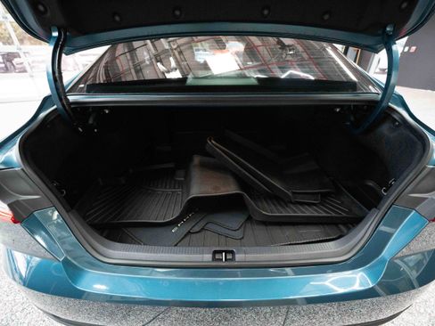 Used 2025 Toyota Camry LE image 27