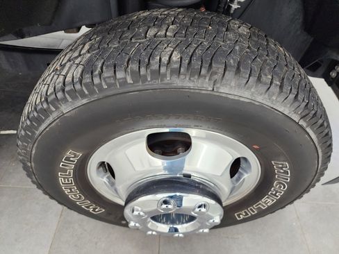 Used 2022 Ford F350 Lariat w/ Lariat Ultimate Package image 3