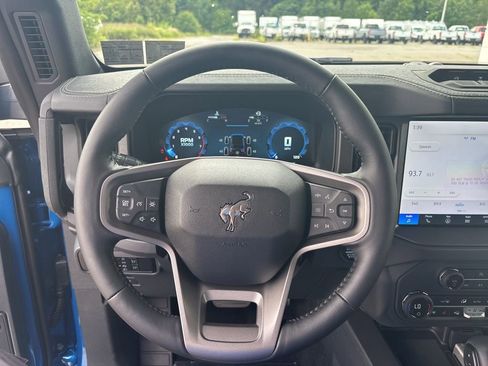 New 2025 Ford Bronco Badlands w/ Sasquatch Package image 12