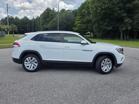 Used 2021 Volkswagen Atlas Cross Sport SE w/ Panoramic Sunroof Package FWD image 37