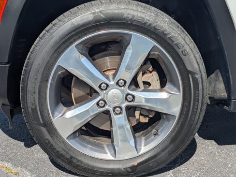 Used 2021 Jeep Grand Cherokee L Limited image 32