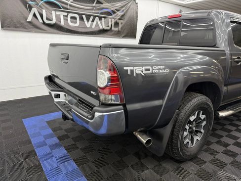 Used 2012 Toyota Tacoma Pickup 4D 5 ft w/ TRD Off-Road Pkg image 3