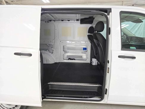 Used 2020 Mercedes-Benz Metris image 22