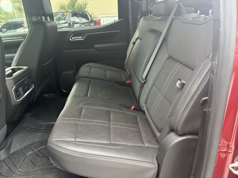 Used 2024 Chevrolet Silverado 1500 High Country RWD image 9