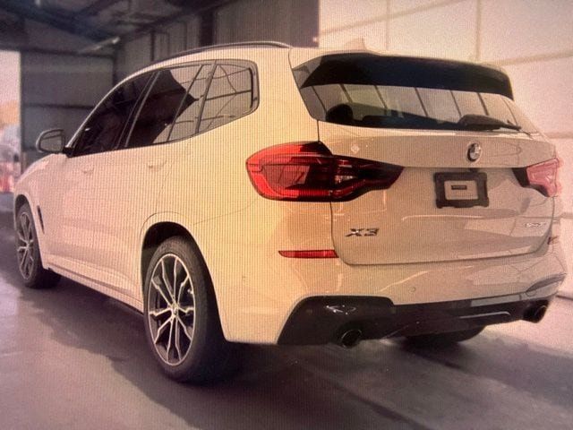 Used 2021 BMW X3 sDrive30i w/ M Sport Package RWD image 4