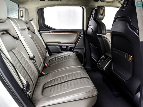 Used 2022 Rivian R1T Adventure AWD/4WD image 22