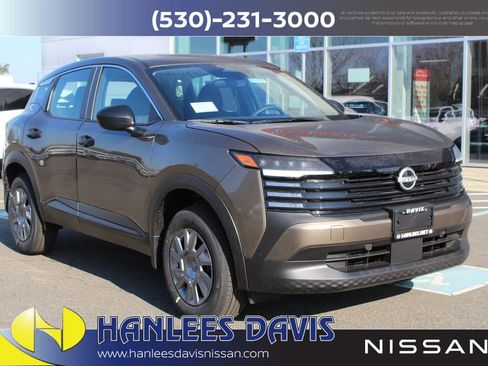 New 2026 Nissan Kicks S image 5