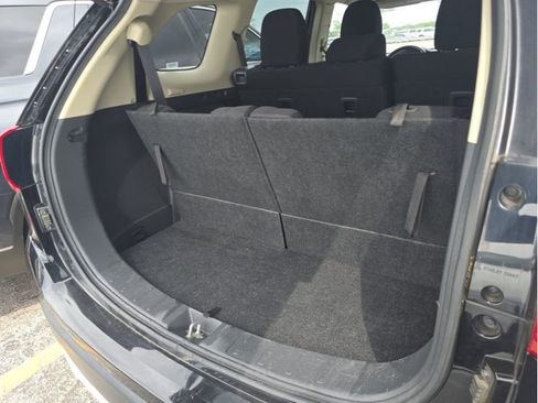 Used 2018 Mitsubishi Outlander SE image 10