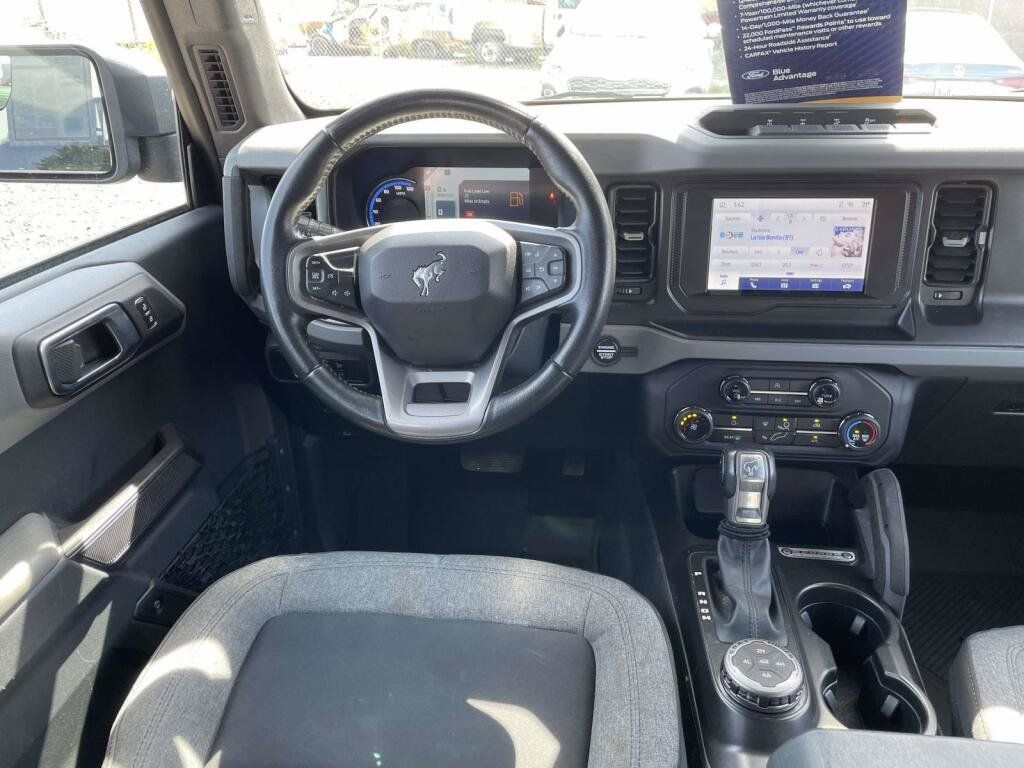 Used 2023 Ford Bronco Big Bend w/ Sasquatch Package AWD/4WD image 2