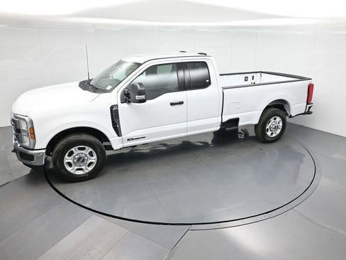 New 2026 Ford F350 XLT image 37
