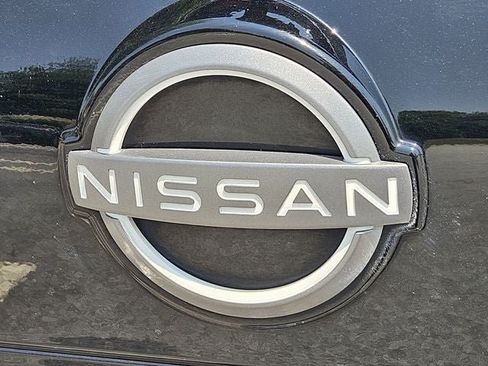 Used 2023 Nissan Rogue SV AWD/4WD image 36