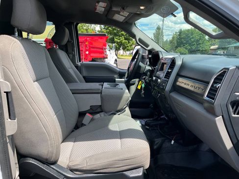 Used 2017 Ford F550 4x4 SuperCab Super Duty image 20