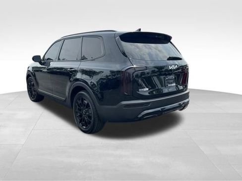 Certified 2022 Kia Telluride SX w/ SX Prestige Package AWD/4WD image 6