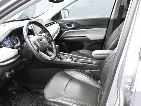 Used 2022 Jeep Compass Latitude image 16