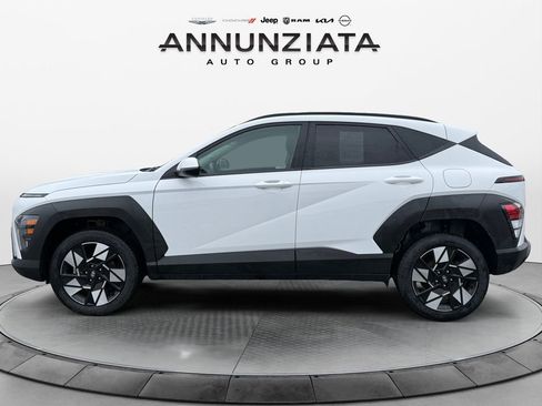 Used 2024 Hyundai Kona SEL w/ Convenience Package image 2