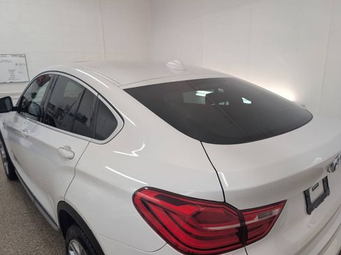 Used 2017 BMW X4 xDrive28i AWD/4WD image 3