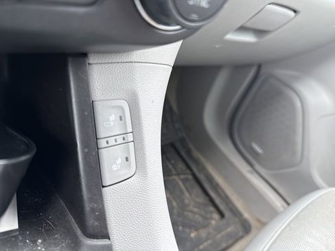 Used 2017 GMC Acadia SLT AWD/4WD image 47