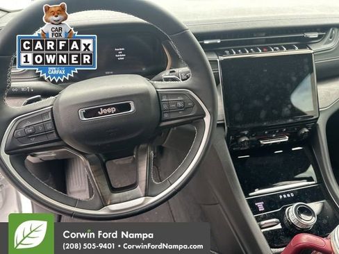 Used 2024 Jeep Grand Cherokee Limited w/ Luxury Tech Group II image 15