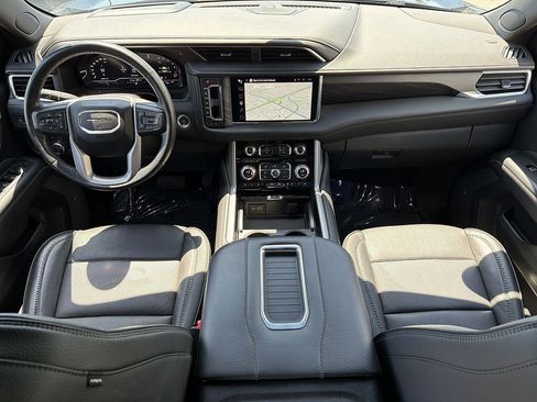 Used 2024 GMC Yukon Denali AWD/4WD image 19