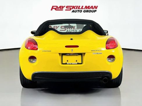 Used 2007 Pontiac Solstice Convertible w/ Premium Package RWD image 6