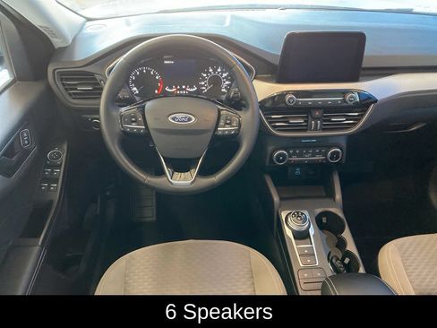 Used 2022 Ford Escape SE w/ Cold Weather Package AWD/4WD image 5
