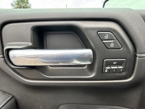 Used 2020 Chevrolet Silverado 1500 LTZ w/ LTZ Plus Package AWD/4WD image 13
