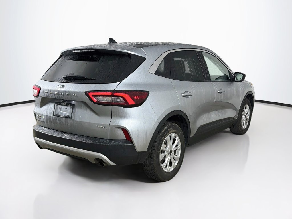 Used 2023 Ford Escape Active AWD/4WD image 5