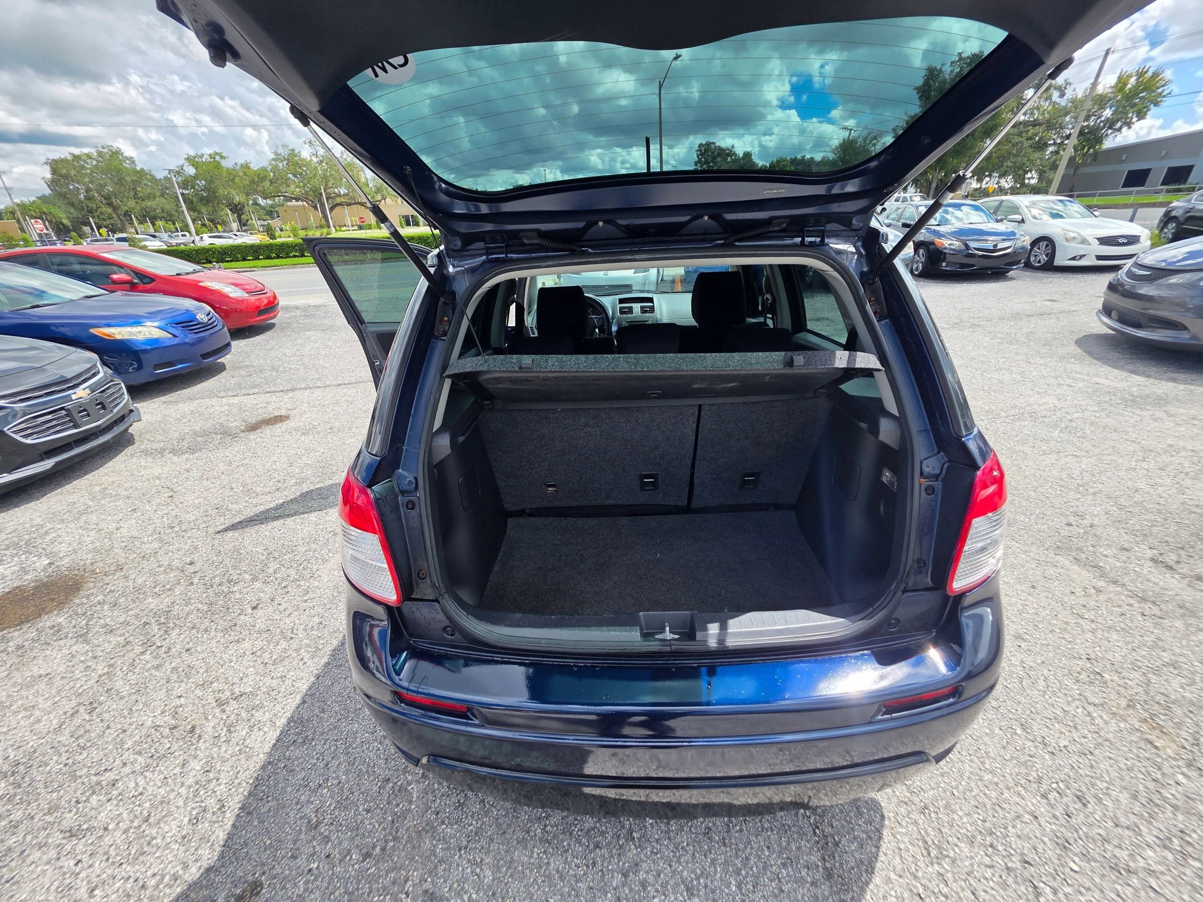 Used 2008 Suzuki SX4 Hatchback FWD image 23