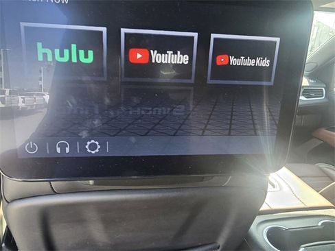 Used 2024 GMC Yukon Denali Ultimate image 16