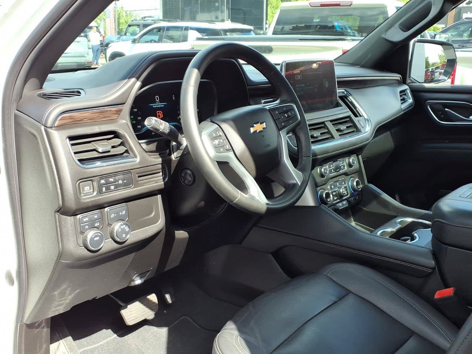 Used 2023 Chevrolet Tahoe LT w/ Luxury Package AWD/4WD image 9
