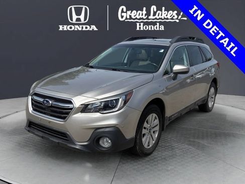 Used 2018 Subaru Outback 2.5i Premium AWD/4WD image 2