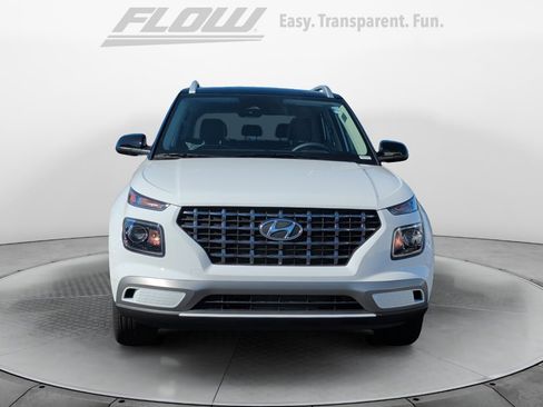 New 2026 Hyundai Venue SEL image 2