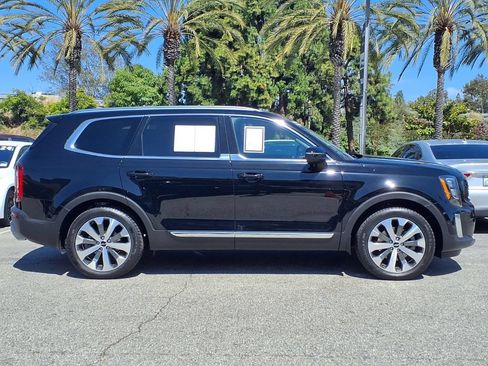 Certified 2022 Kia Telluride EX w/ EX Premium Package FWD image 6